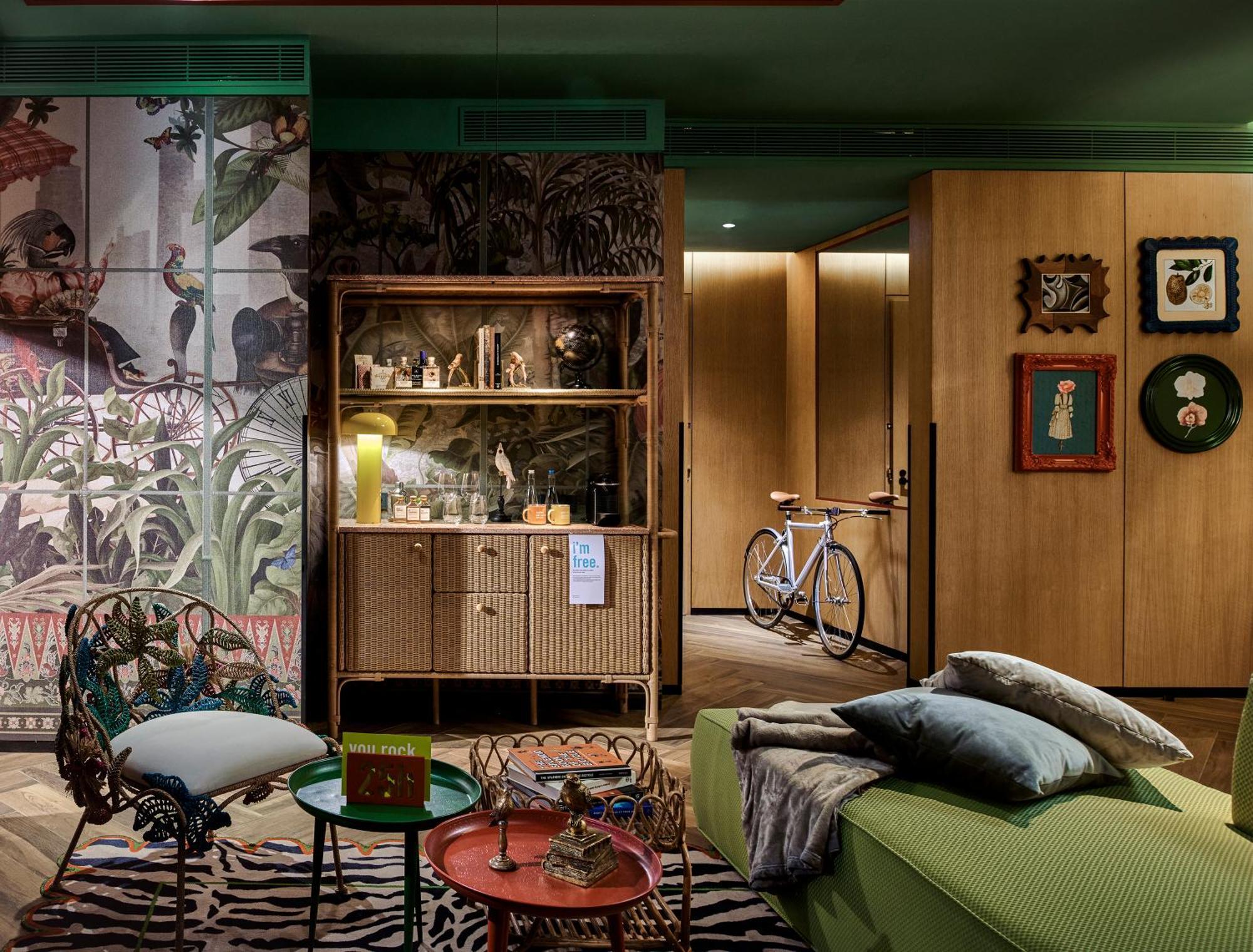 25Hours Hotel Jakarta The Oddbird Esterno foto